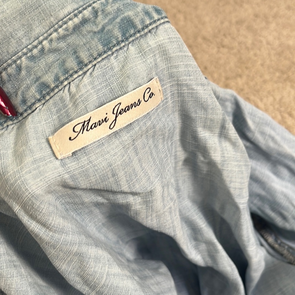 Mavi Button Up - Picture 2 of 3